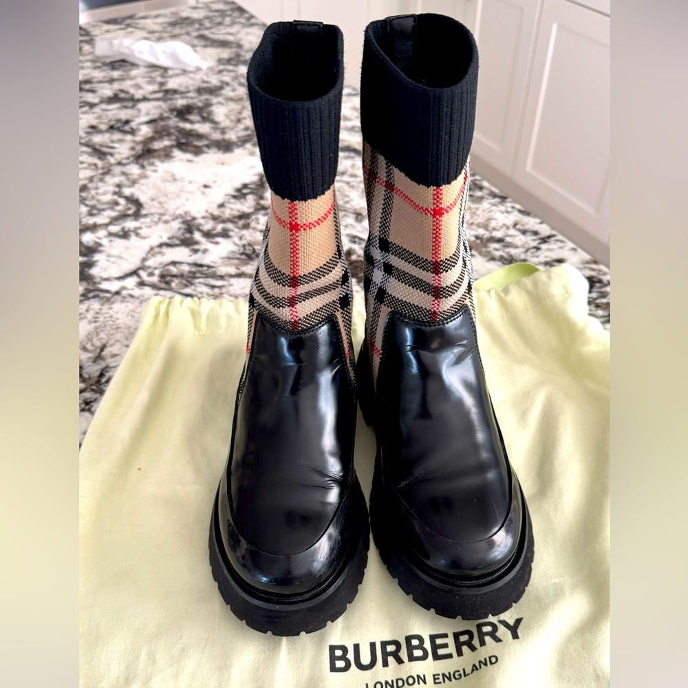 Burberry London boots